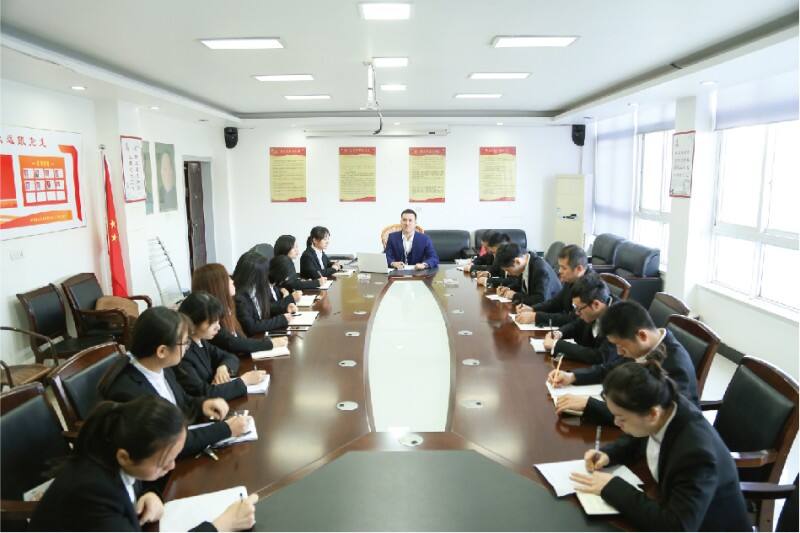 Our Packaging Experts – Where Passion Meets Precision