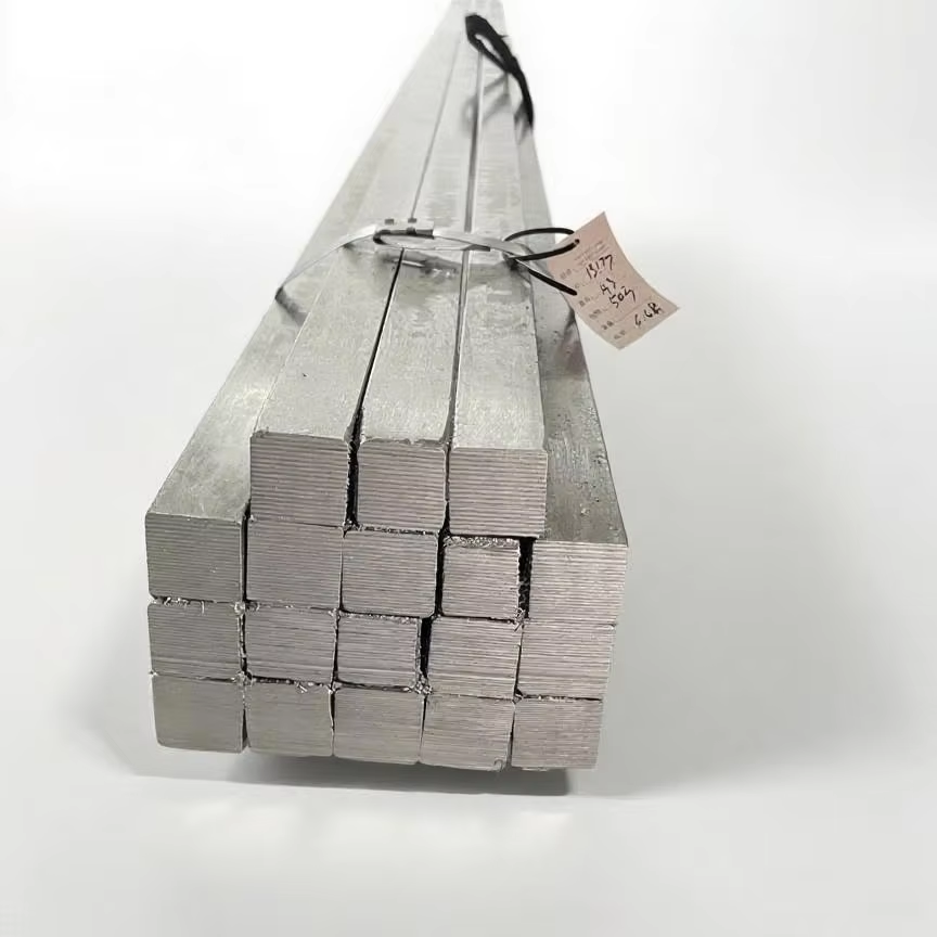 Kan fyrkantiga stålstänger anpassas med särskilda tvärsnittsstorlekar?