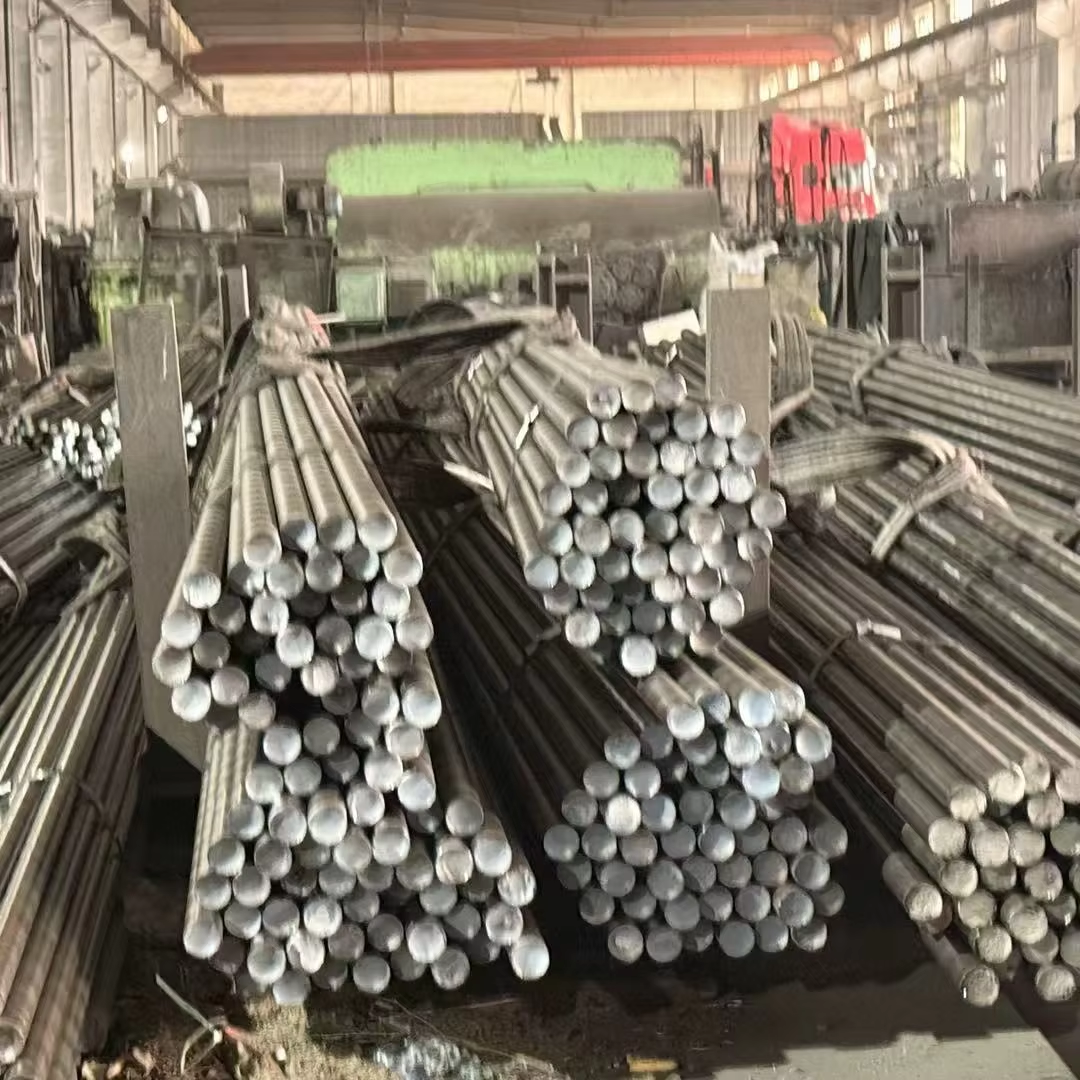 Các phương pháp xử lý bề mặt nào cải thiện khả năng chống mài mòn của thanh thép tròn?