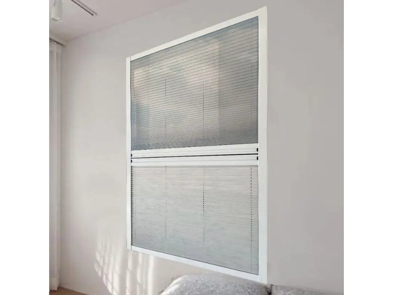 What safety precautions should be taken with retractable screen door?