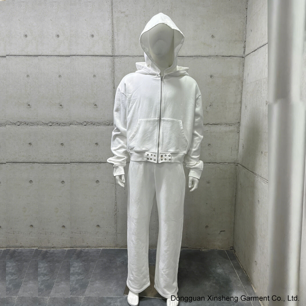 راحة وأناقة لا مثيل لهما في بدلات التمرين القطنية