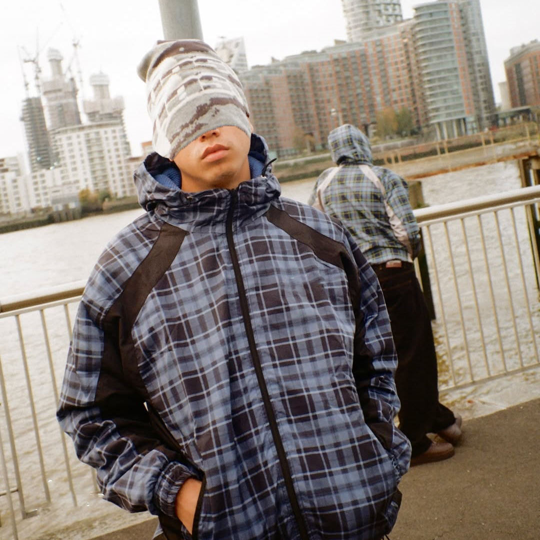 Mataas na Kalidad na Custom na Hindi Natutunaw na Plaid na Patchwork na May Zip na Nylon Polyester Windbreaker Track Jacket na May Takip para sa Lalaki