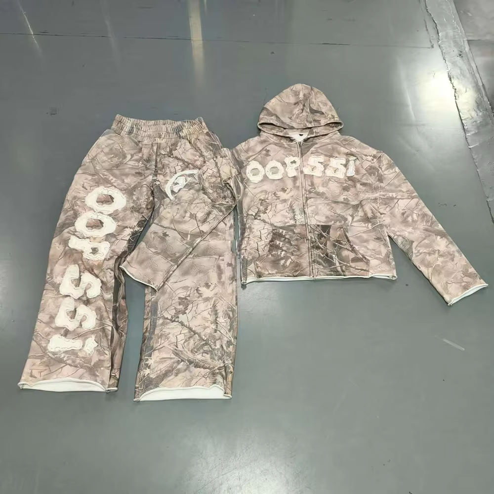 ストリートウェアカスタムパッチ刺繍メンズジップアップカモカミューフレーショントラックスーツフーディーアンドスウェットパンツセットスウェットスーツ