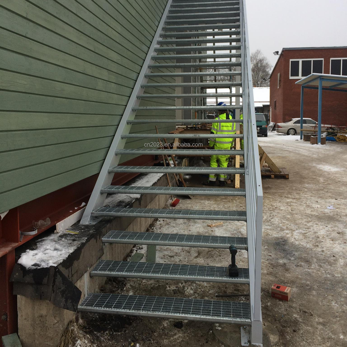 Guide to Custom Metal Staircase Installation in 2026