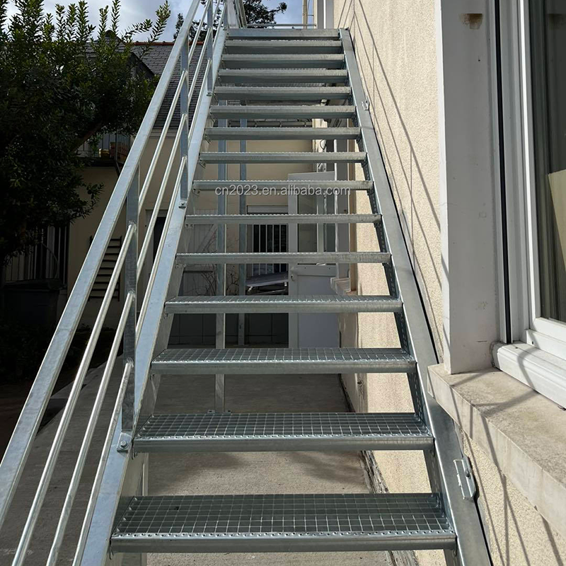 Comparing Bespoke Metal Staircases for Large Enterprises