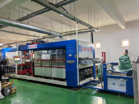 In Produktion | Xiamen Xiefa Plastic Packaging fördert vollständig das Projekt zur Anpassung von PP-Paletten