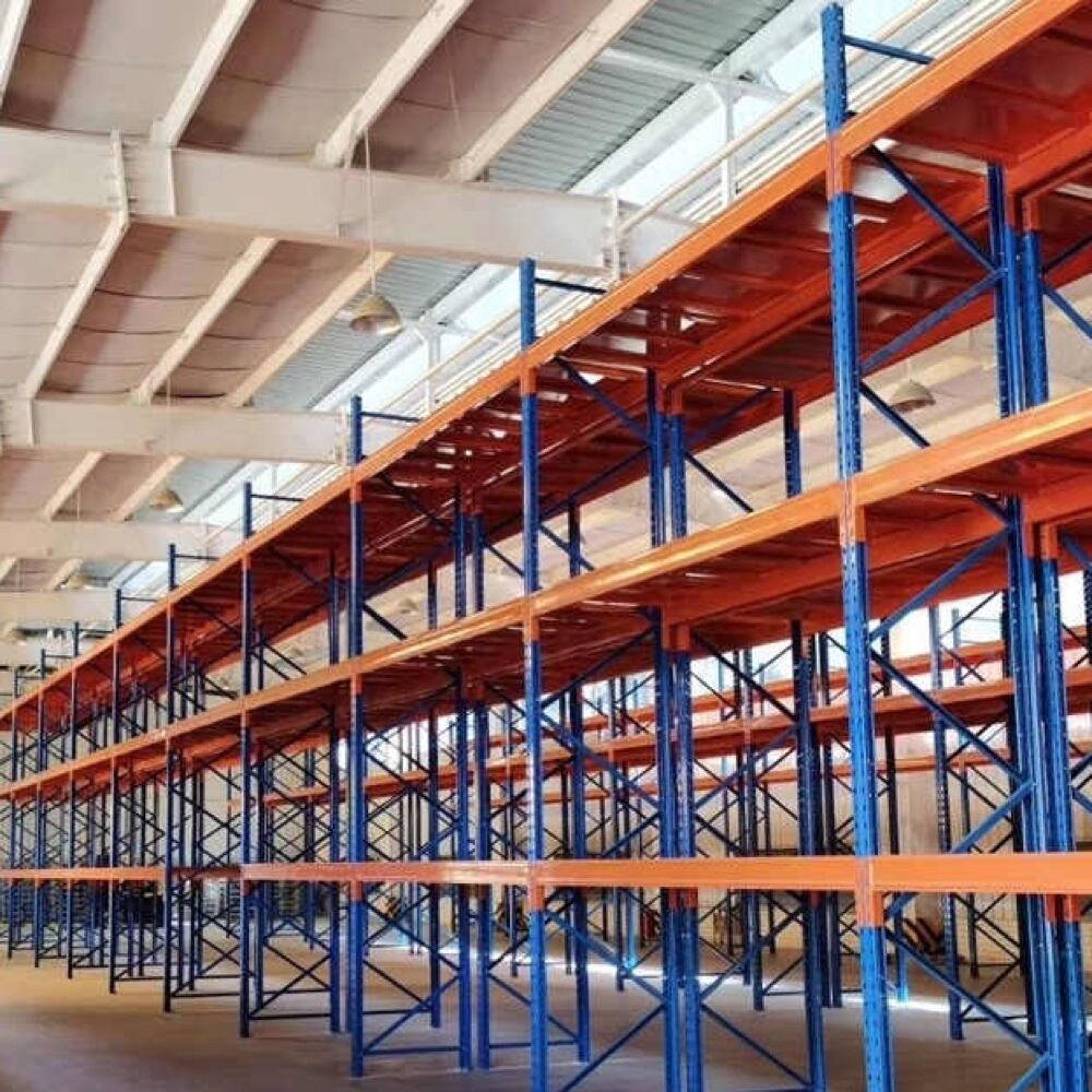 How to choose storage shelves that balance capacity and aesthetics?