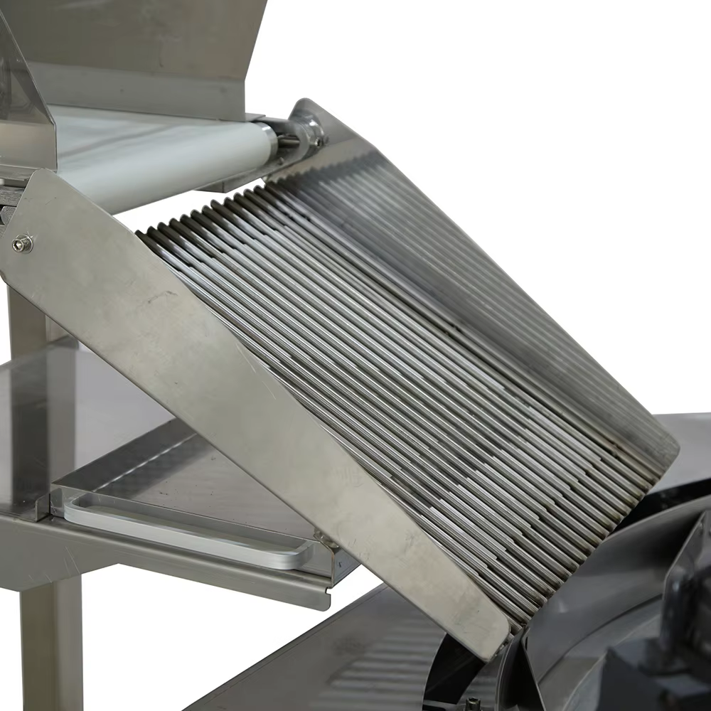 product new style nougat bar packing machine disc feeding wrapping machine pillow type candy wrapping machine-6