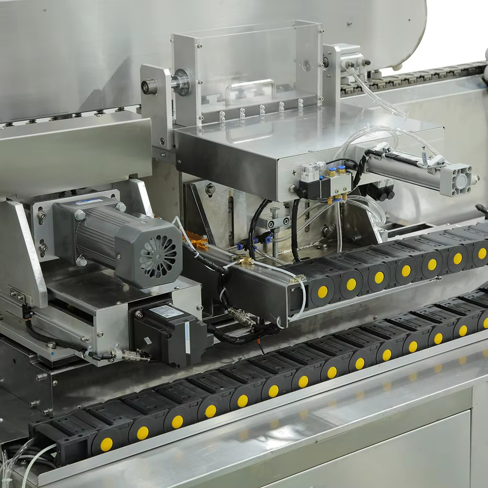 Automatic Pillow Type Lollipop Inserting and Packaging Machine manufacture