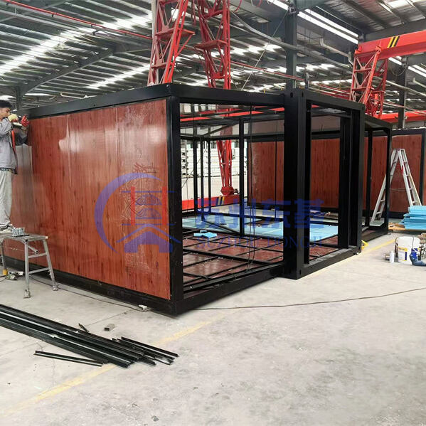 A Latvian client just secured 6 units of our 20ft expandable houses, perfectly tailored to their needs.