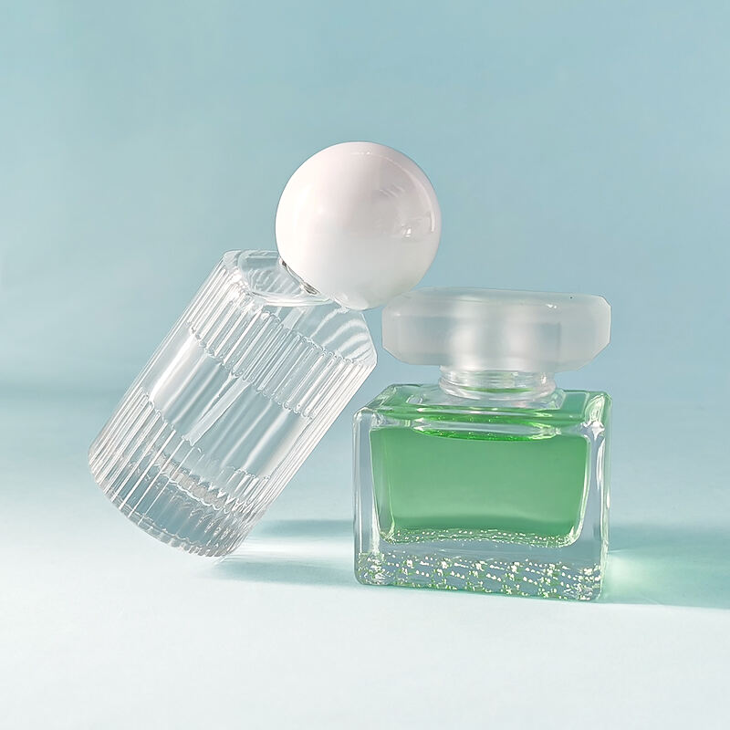 Großhandel klare leere Parfumflasche benutzerdefiniertes Logo Klein 20ml 30ml Sprüh-Pumpen-Glasquadrat-Parfumflaschen