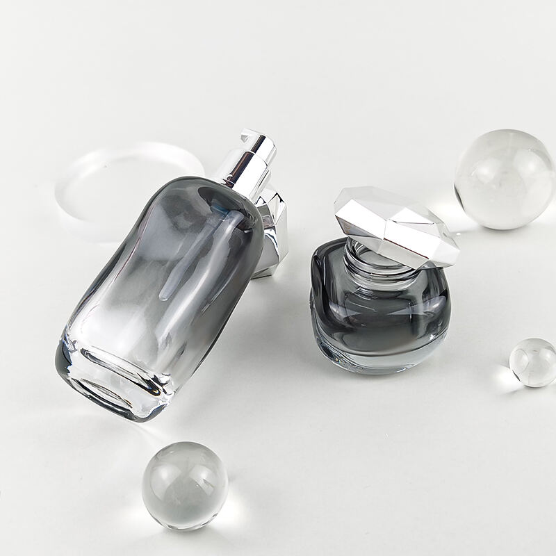 Unregelmäßiges Gradientenschwarzes Kosmetikglasset mit silbernem Verschluss HY-2448