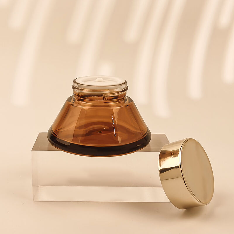 Aangepaste Kleur Logo Gezichtscrème Cosmetische Pot Amber Druppelvorm Lege 30g 50g Glazen Pot met Gouden Deksels