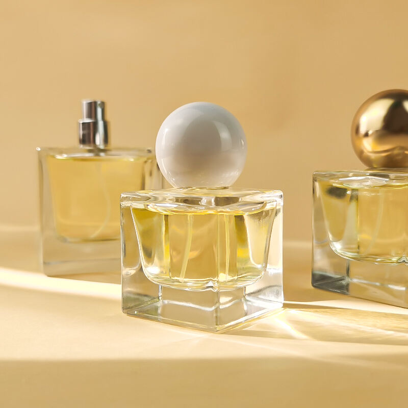 100ml 50ml 30ml individuell gestaltete Würfelglasparfümflaschen im Großhandel HY-P359