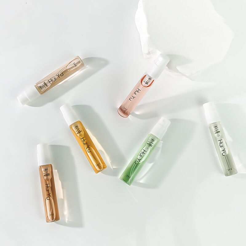 3 ml Liten Tom Sprutningsbar Påfyllbar Parfymtestare Resa Smal Glasprovflaska med Låda