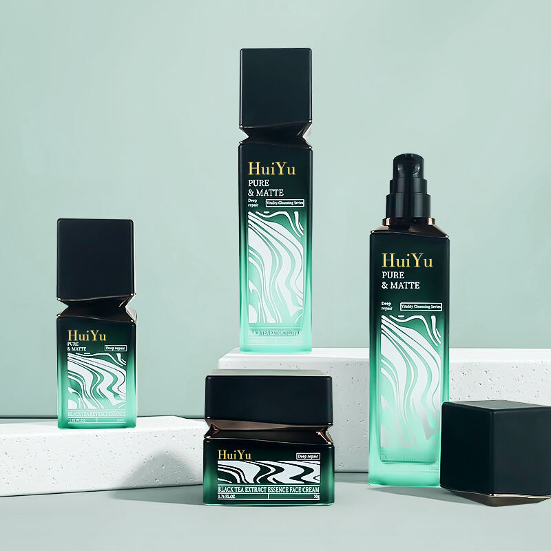 ขวดแก้วสีเขียวสำหรับเครื่องสำอาง 100 มล. 50 มล. 30 มล. พร้อมฝาปิดแบนสีดำ เซ็ตบรรจุภัณฑ์สำหรับผลิตภัณฑ์ดูแลผิว ขวดแก้วแบบปั๊มสูบสำหรับอิมัลชันและโลชั่น