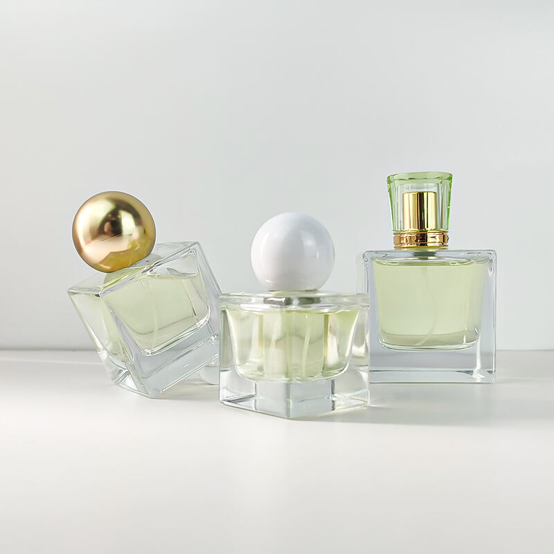 100ml 50ml 30ml individuell gestaltete Würfelglasparfümflaschen im Großhandel HY-P359