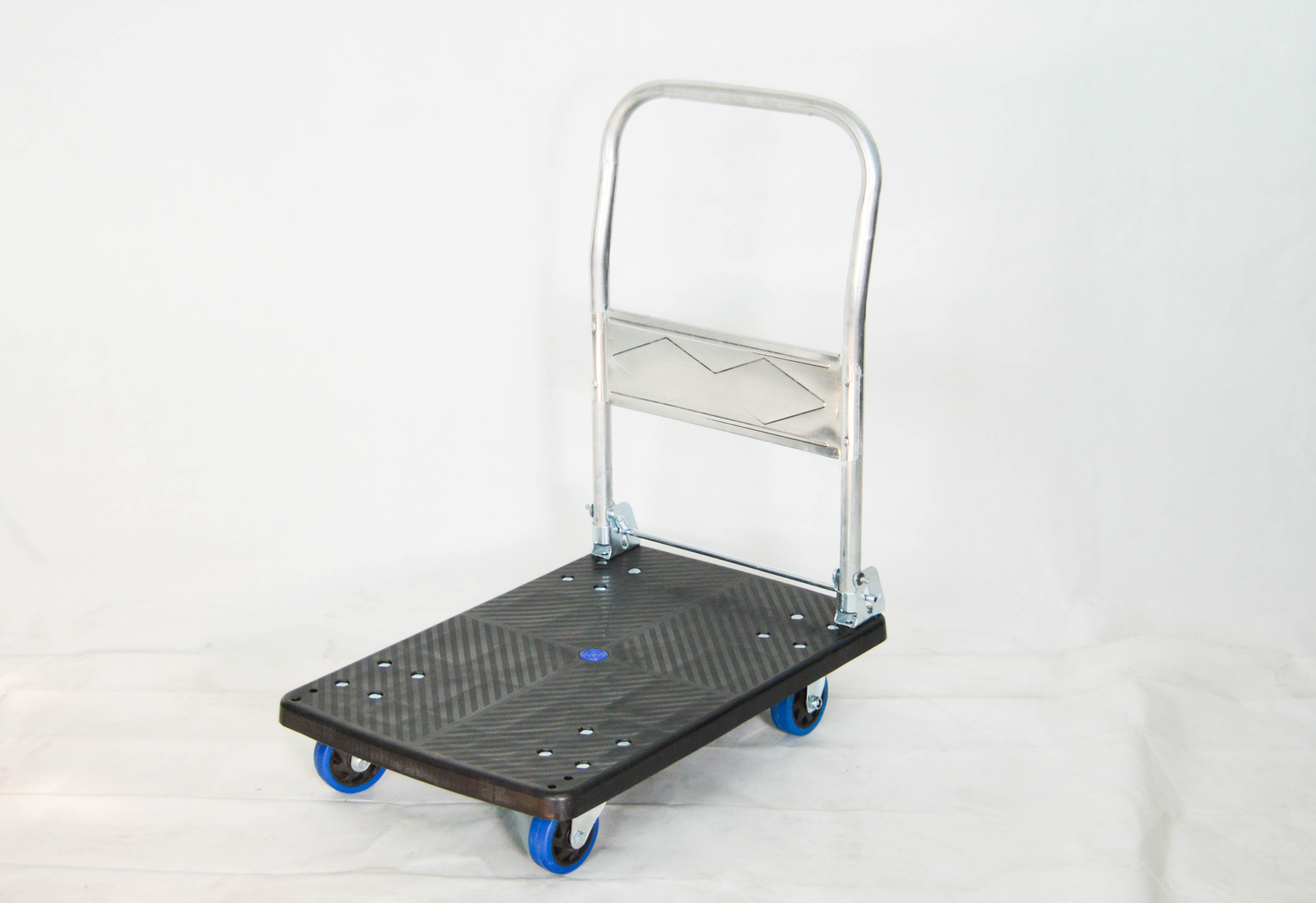 Can Custom Platform Trucks Streamline Your Distribution Center Workflow?