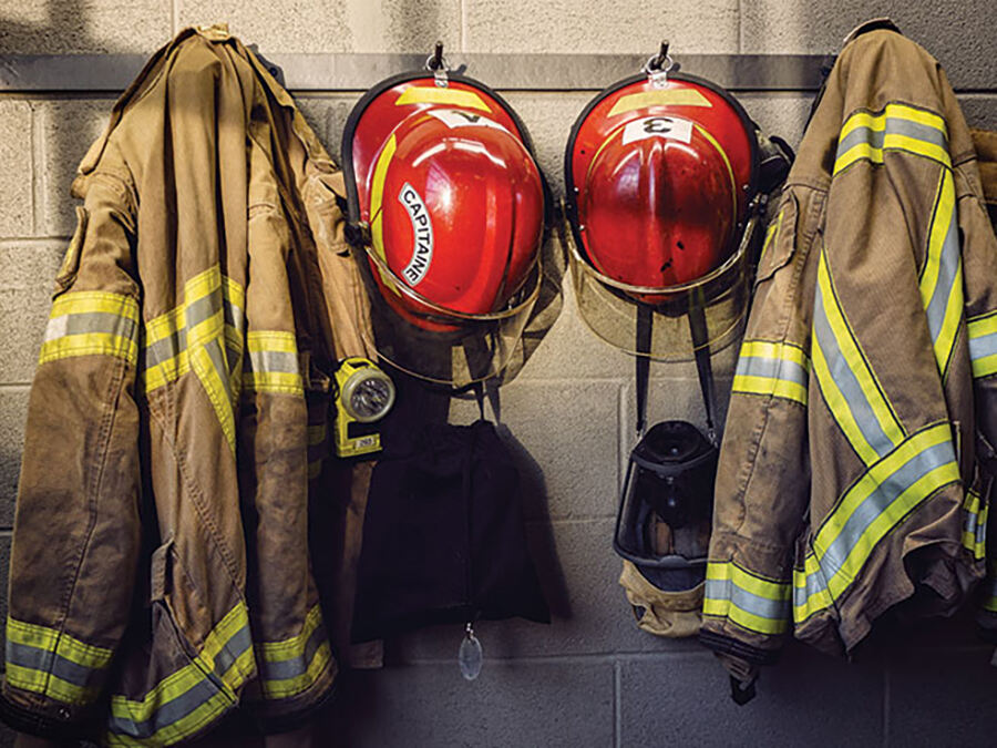 Flame-resistant workwear equipment：An indispensable part of safety protection