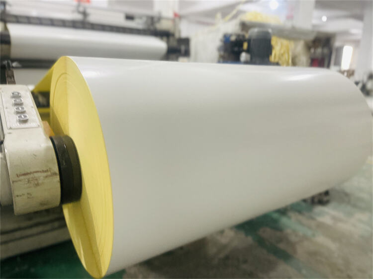 Calidad y versatilidad incomparables del rollo jumbo de papel para pegatinas impermeable