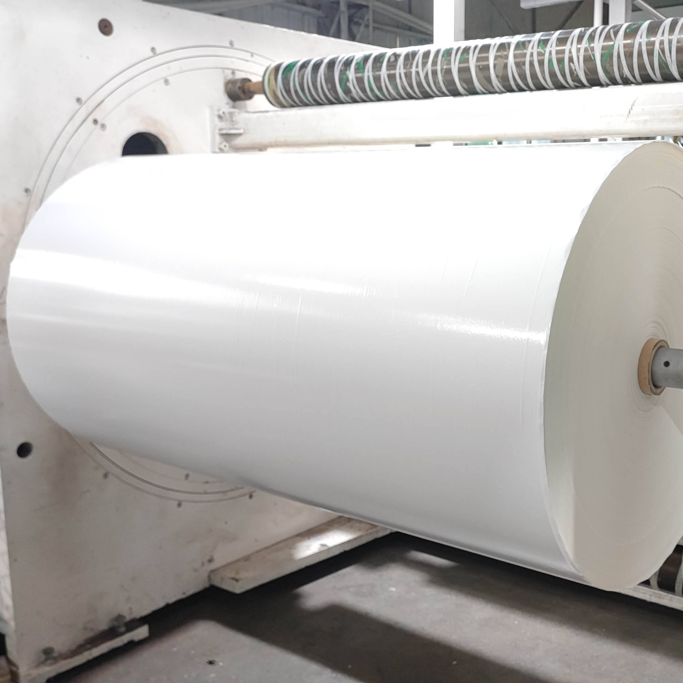 The Unmatched Benefits of Gloss Adhesive Paper