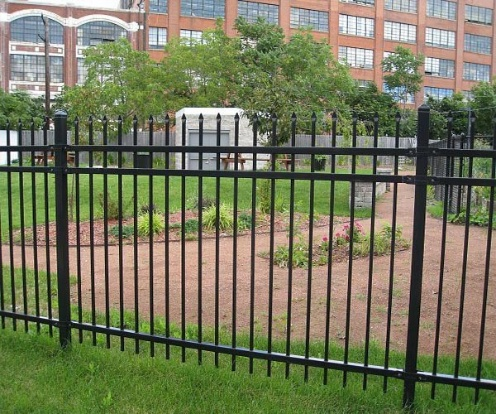 Metal Fence: Ideal for Residential & Commercial Security
