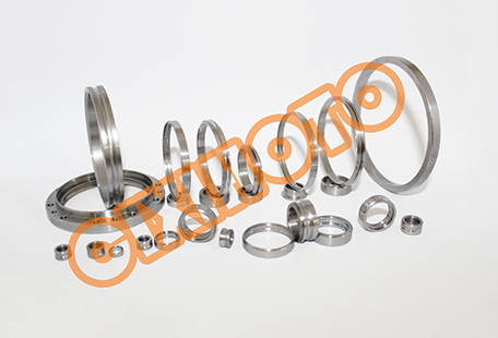 CIXI HOTO : Douilles en acier des roulements Robert et douilles pour roulements à rouleaux croisés