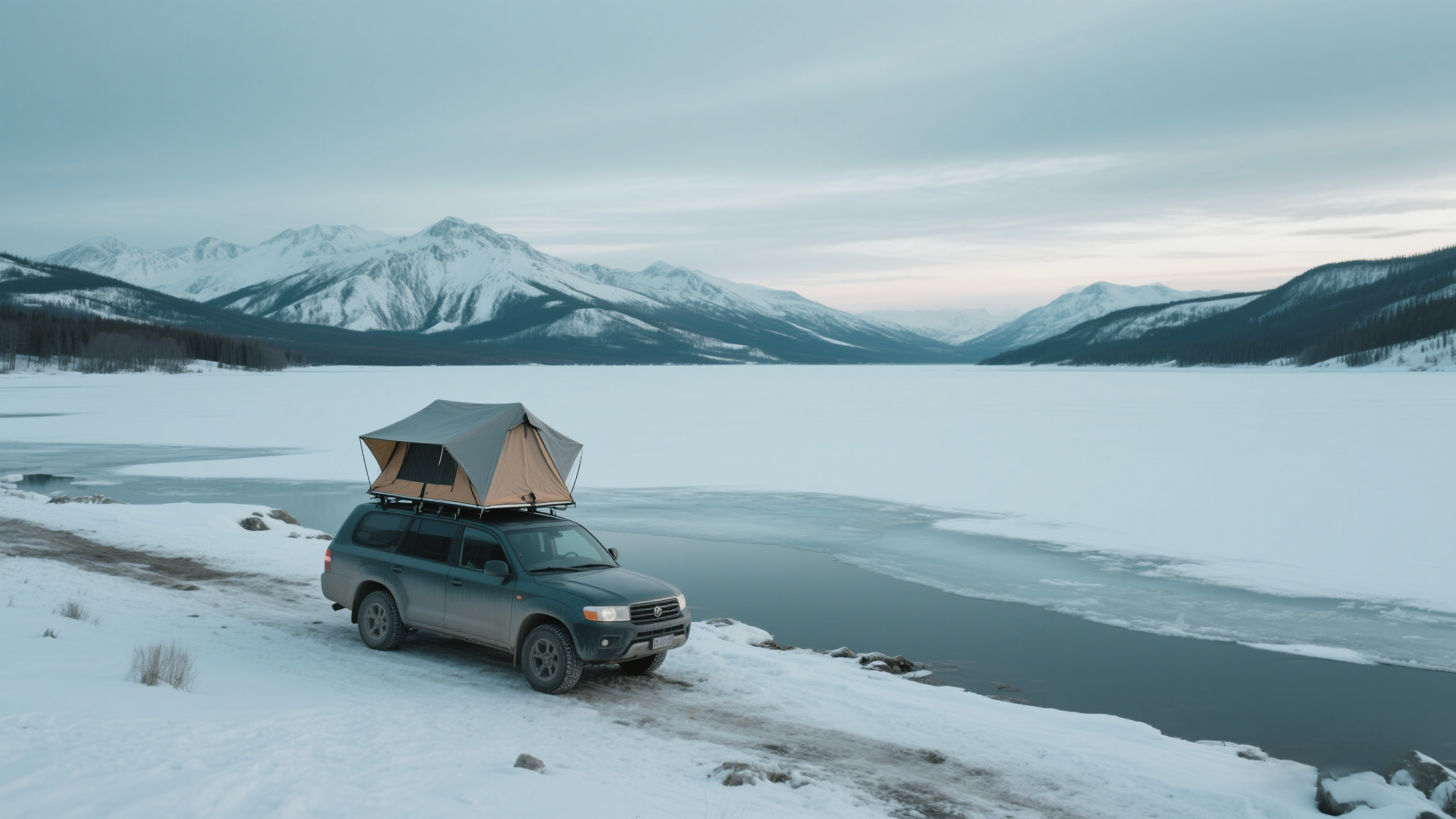 What Are the Features of a Good Car Tent?