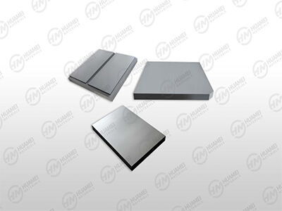 Silicon carbide (SiC) heating plates for glass forming