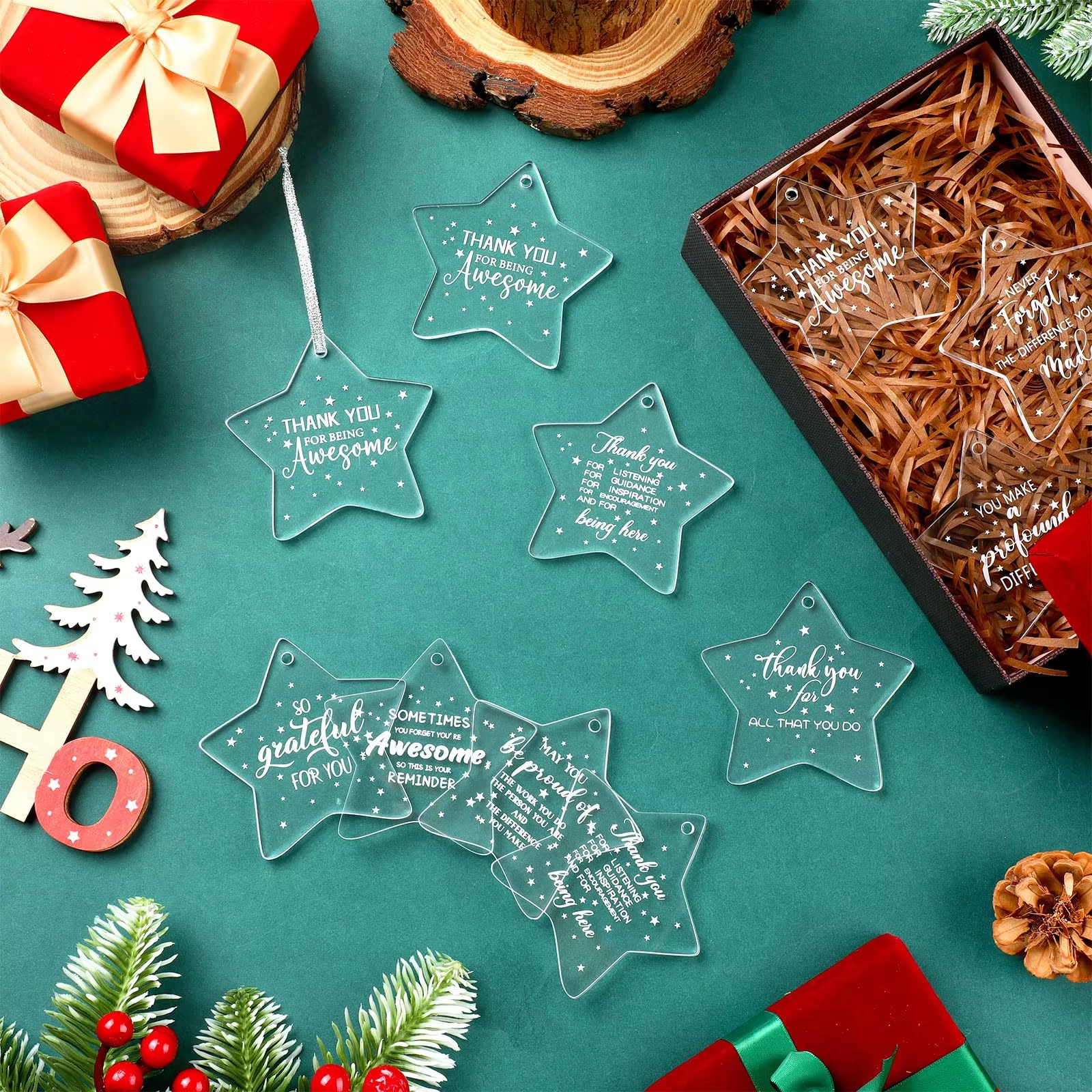 How to decorate with acrylic Christmas ornaments?