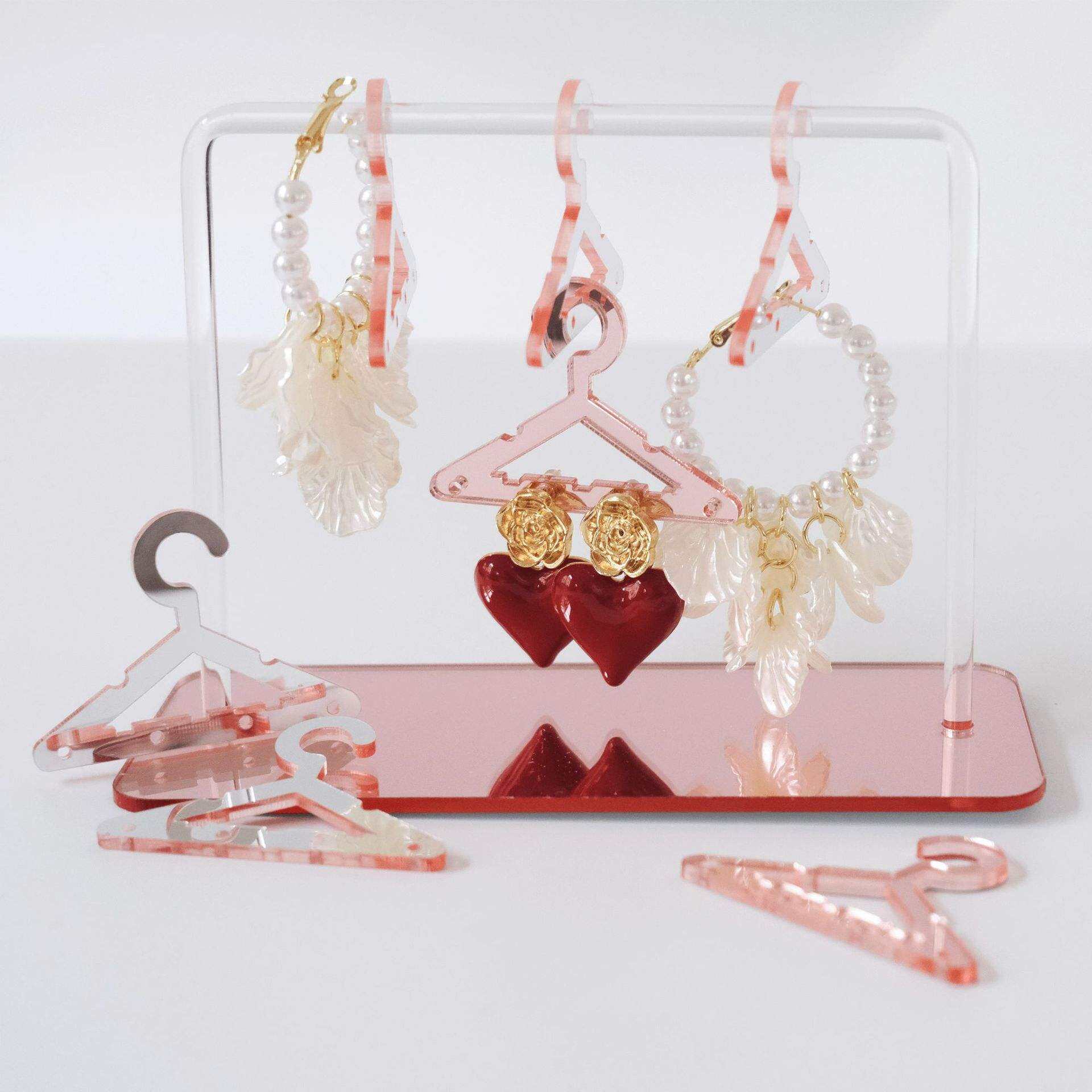 Elevate Your Brand with Our Acrylic Jewelry Display Cases