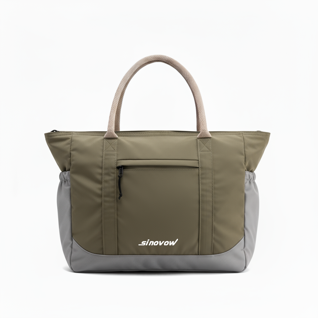 Geräumiges Hauptfach in Taschenform für große Essentials und Ausrüstung