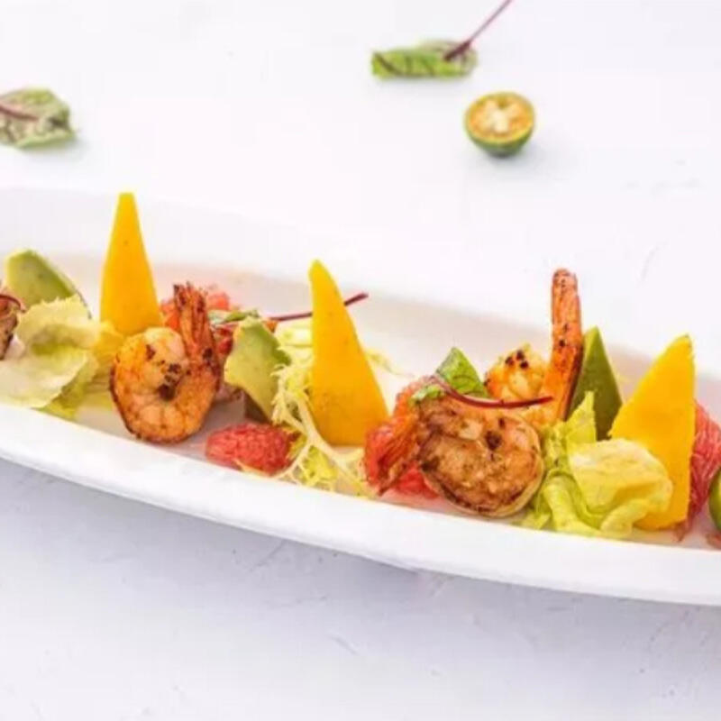 Fried Thai green shrimp with tropical fruits