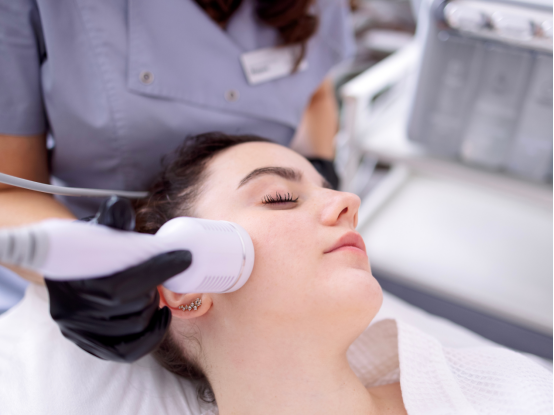 precision spectrum perfect skin lumis customized light for every skin type-0