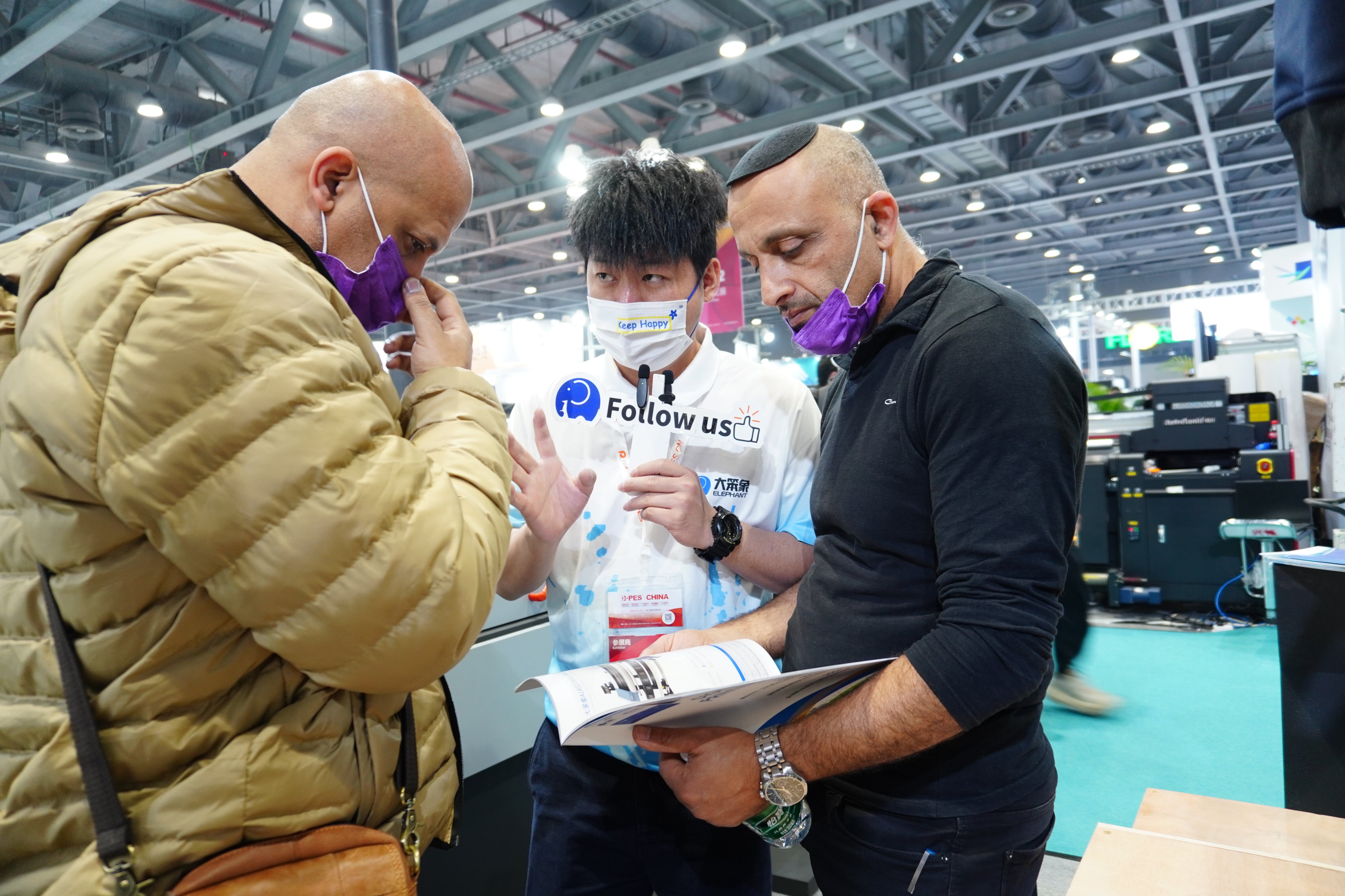 client inquiries and interactions at industry exhibitions