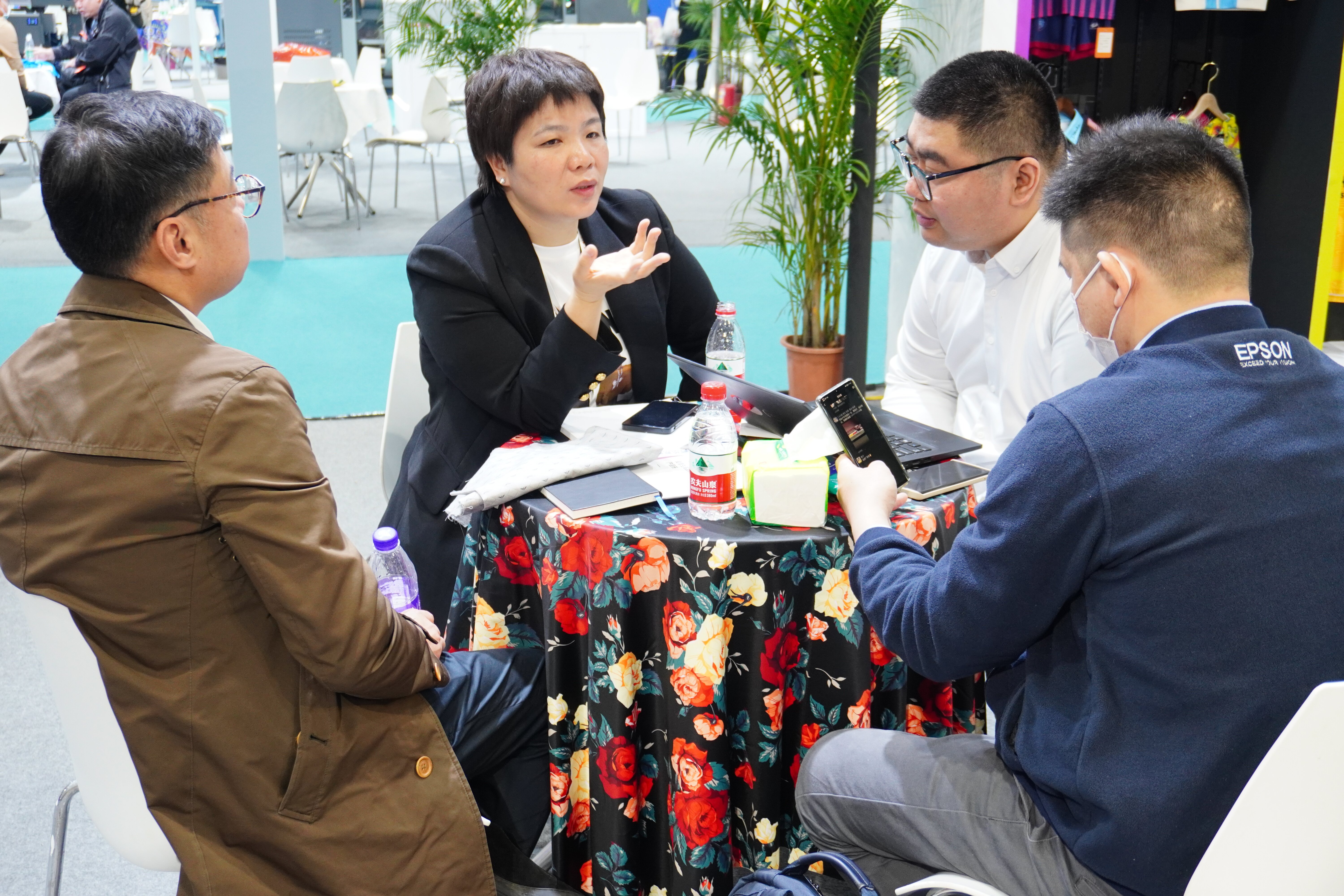 Guangzhou Elephant  Digital Technology Shines at Digital Textile Expo, Leading the New Trend of Printing
