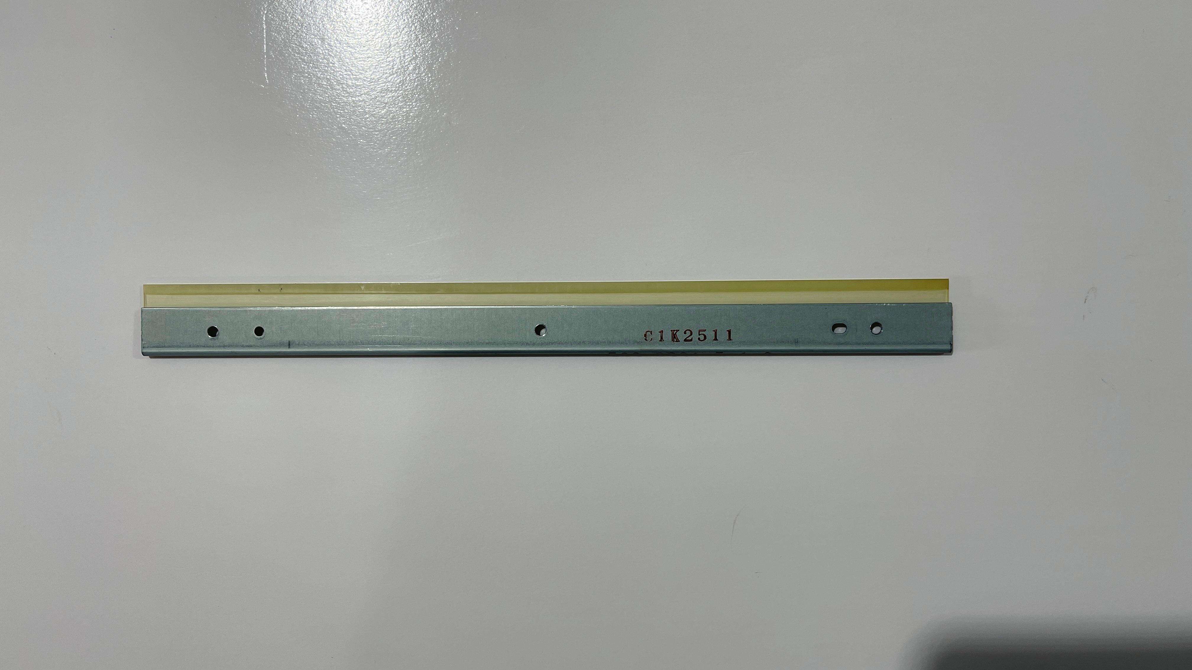 Canon C7570/C7580/C165 Disassembled Black Drum Cleaning Blade