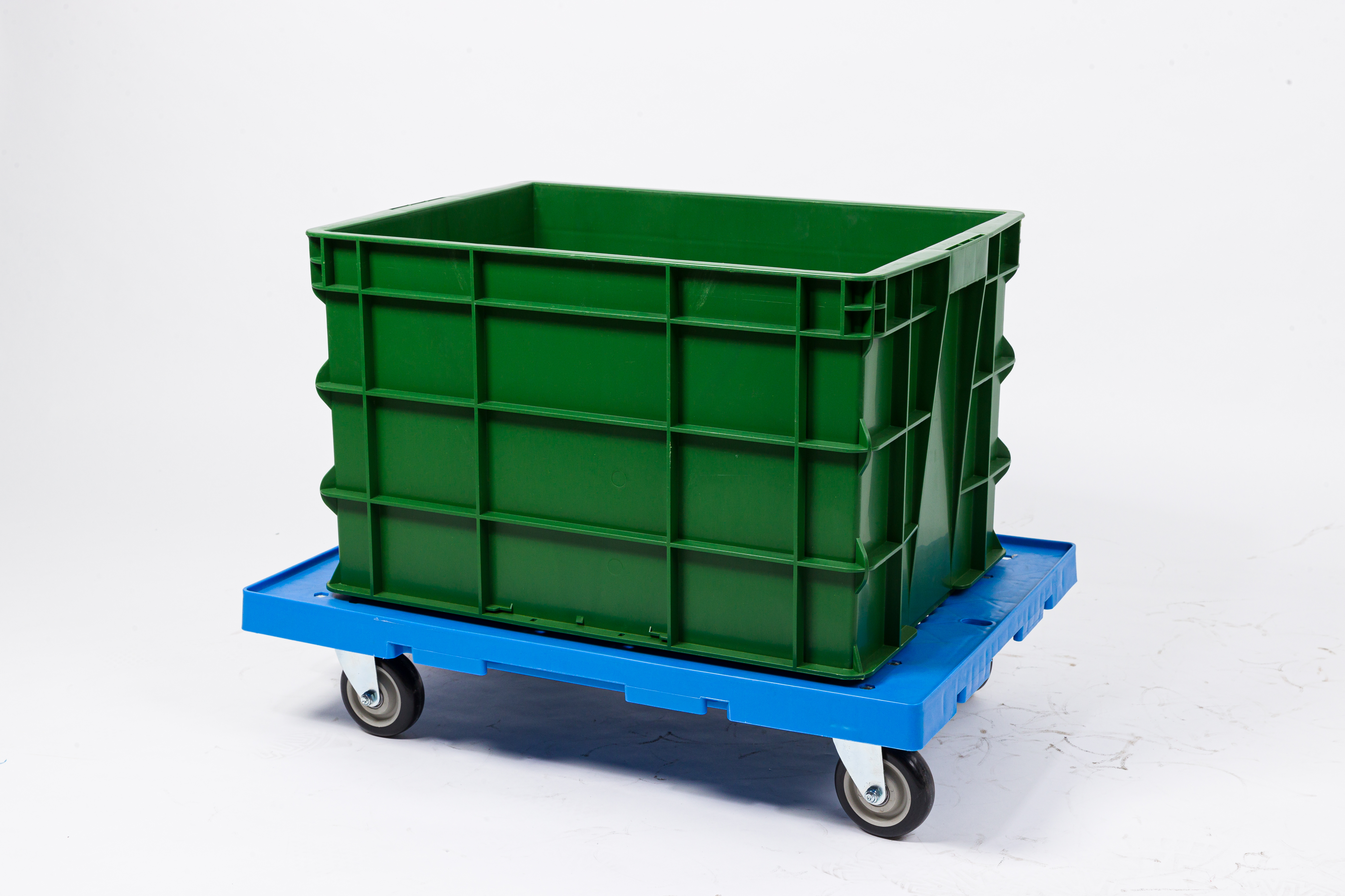 Vooraanstaande fabrikant van zware plastic kratten