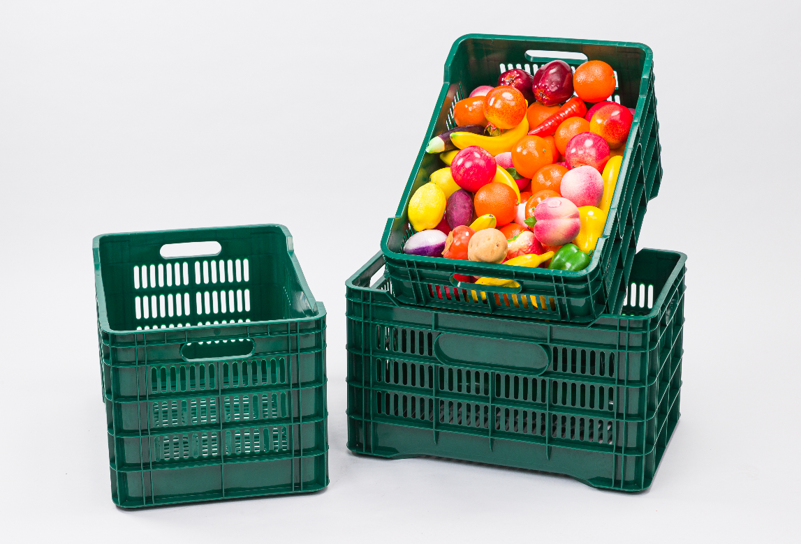 What are the common uses of plastic baskets?