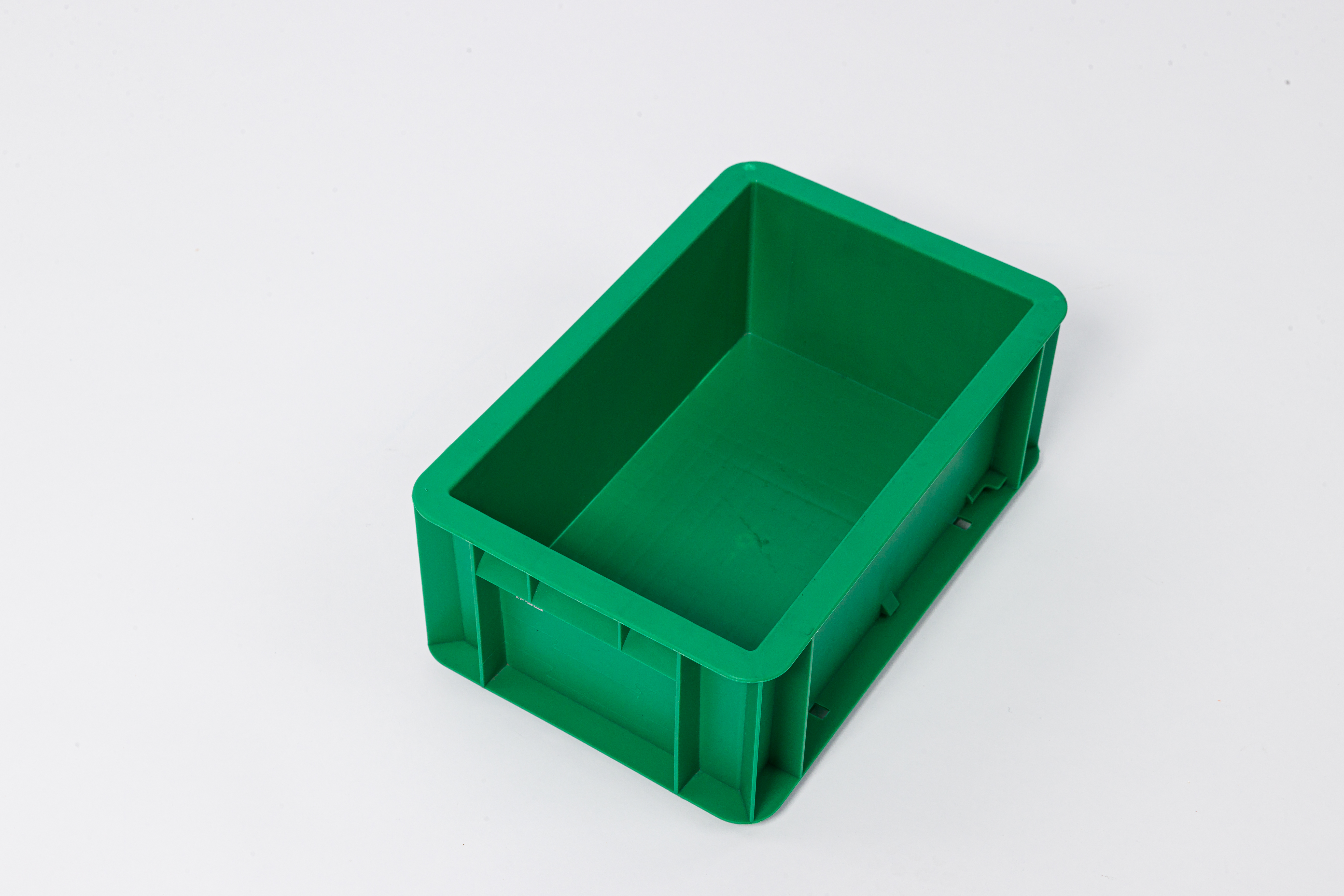 Verstehen des Fertigungsprozesses von Eurobox-Containern