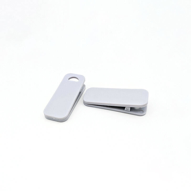 Clothing Management Passive Tags RFID ClipTag for Inventory Applications