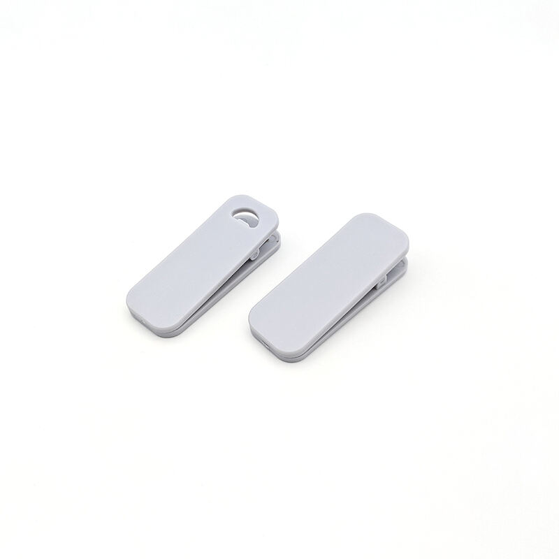 Clothing Management Passive Tags RFID ClipTag for Inventory Applications