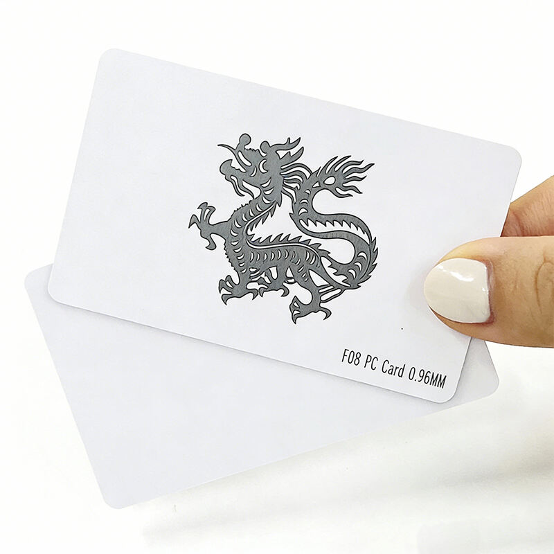 Висока твърдост, устойчиви на драскотини, чист PC материал F08 RFID идентифициране на PC карти по поръчка
