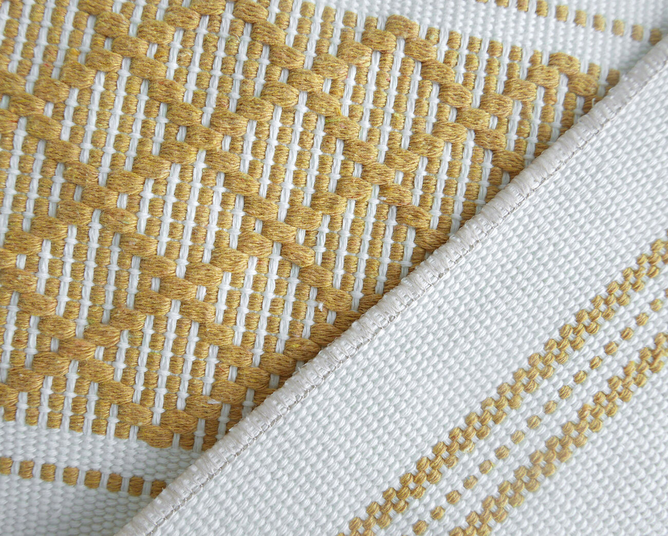 Geometric Jacquard Table Runner factory