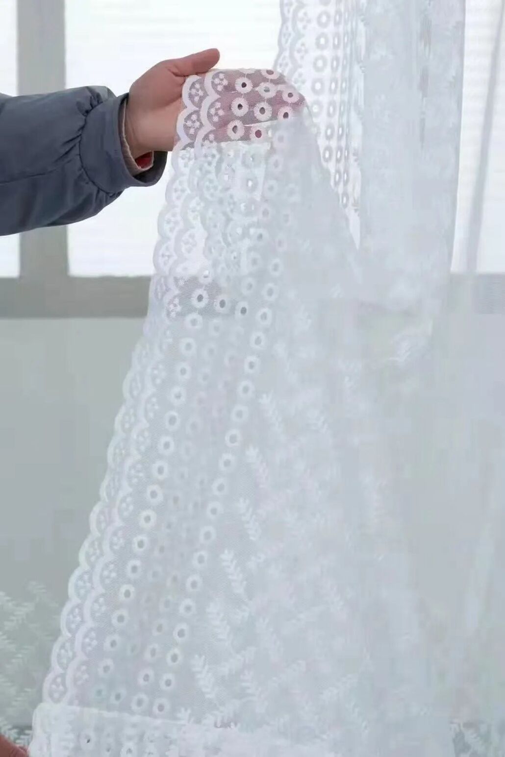 Foulola News:HDXZ/XYT/DKDG/XXLS/JGZ/SSEL/SWMT Embroidered Sheer supplier