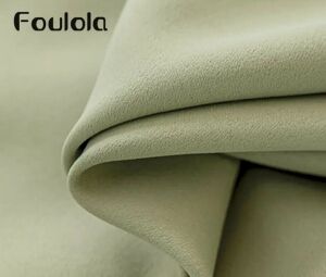 فولولا: ستارة وقماش عازل للضوء أسود فائق النعومة، بعرض 2.8/3.2 م، نفس المظهر من الجانبين --- SMR#