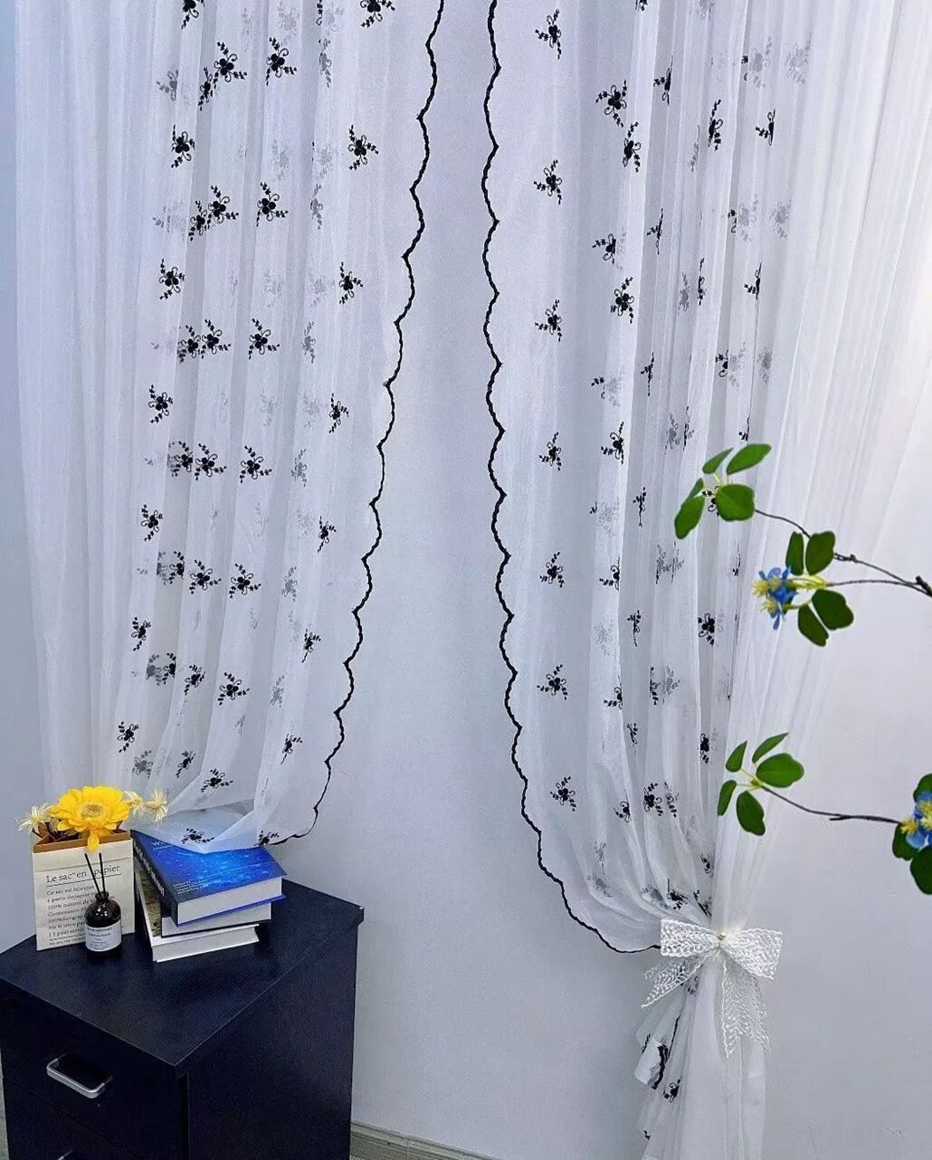 Foulola News:HDXZ/XYT/DKDG/XXLS/JGZ/SSEL/SWMT Embroidered Sheer supplier