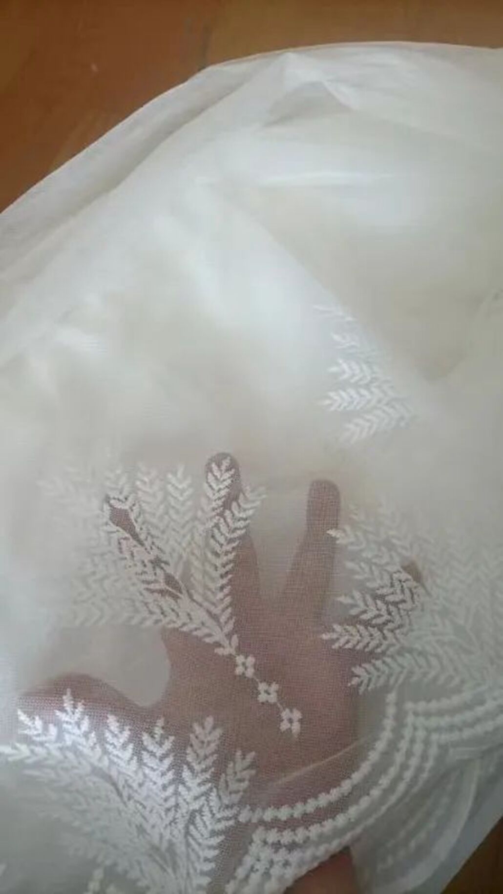 Foulola News:HDXZ/XYT/DKDG/XXLS/JGZ/SSEL/SWMT Embroidered Sheer details
