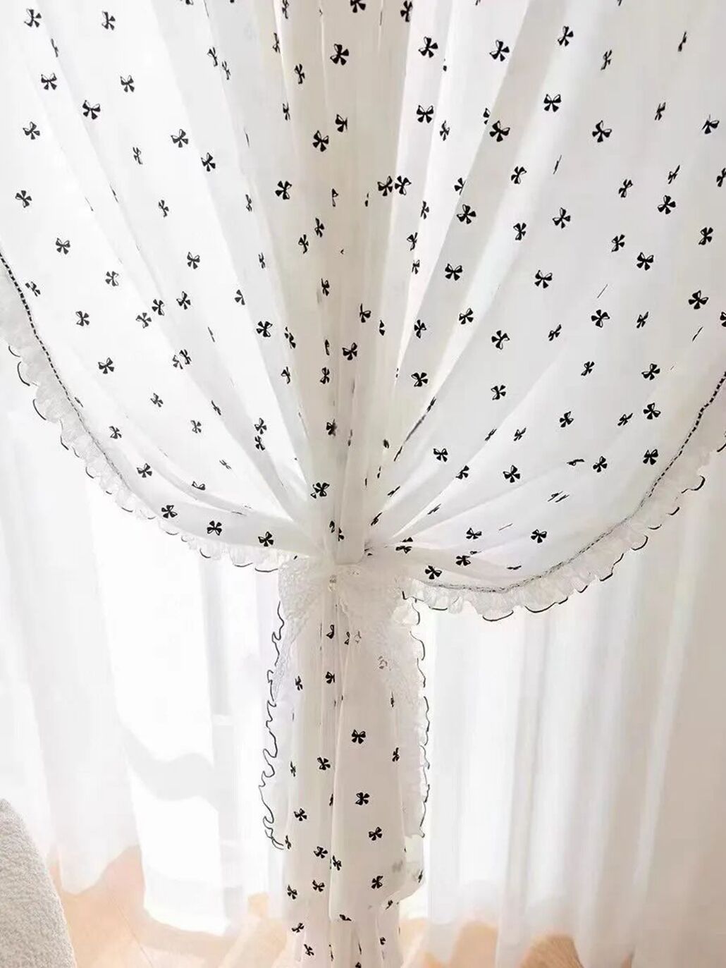 Foulola News:HDXZ/XYT/DKDG/XXLS/JGZ/SSEL/SWMT Embroidered Sheer supplier