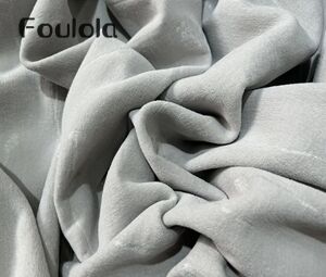 Foulola Ġurnaliżmu: 2.8/3.4m ZZRS# Saqqafa Lussu Jacquard Blackout